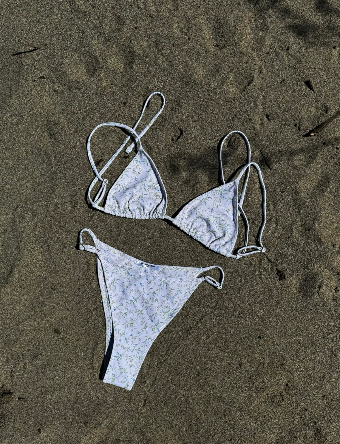Wallpaper Bikini Top